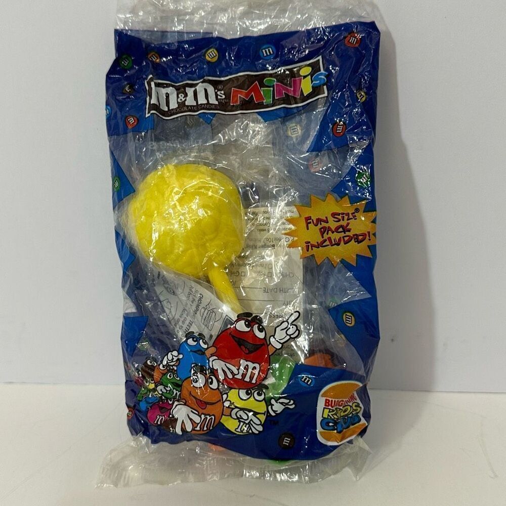 Vintage Burger King Kids Club M&M 1997 Collector Toy